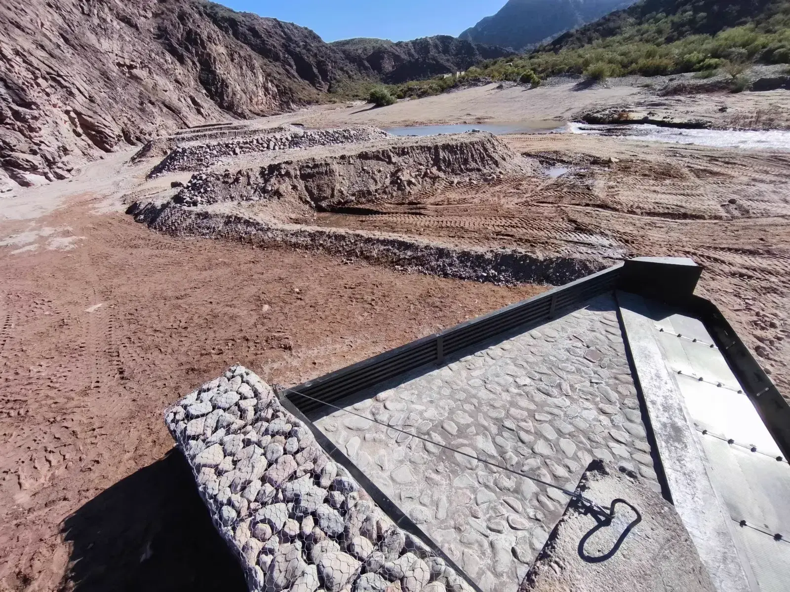 Mejoramiento y Adecuación de la Toma de Agua de Riego – Río La Troya — imagen 4