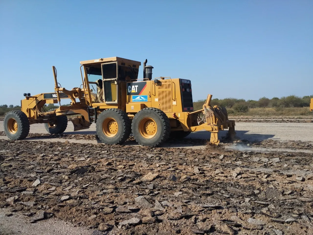 Repavimentación de Pista, Calle de Rodaje y Vehiculares — imagen 2