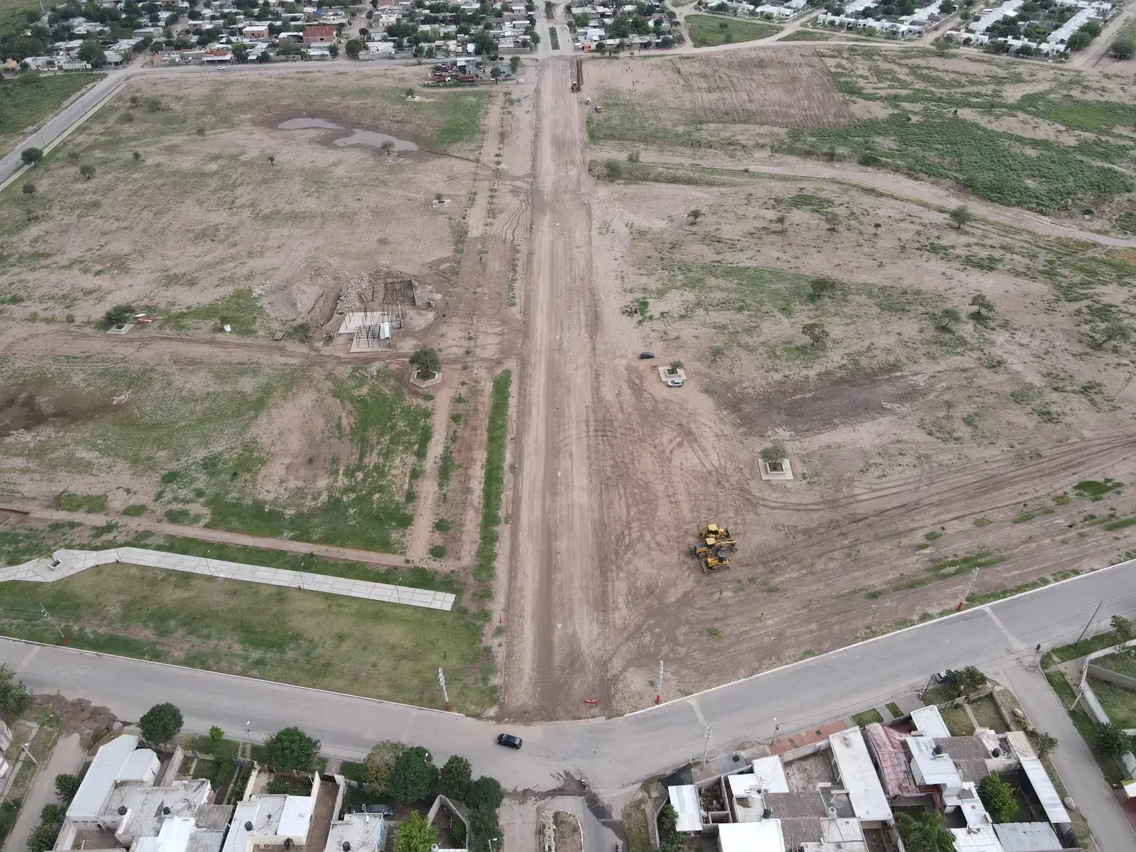 Pavimentación Av. Bicentenario y Playa de Estacionamiento — imagen 2